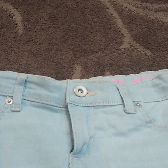 Jeans - Picture 2 of 4